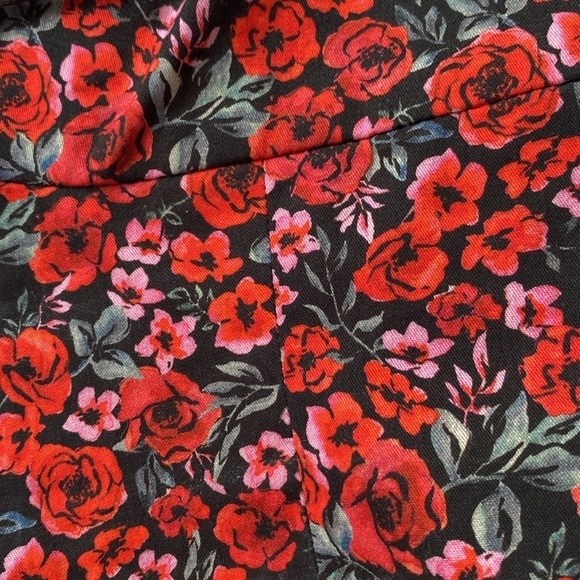 ZARA Floral Puff Sleeve Heart Shape Top Size Large - Picture 15 of 15